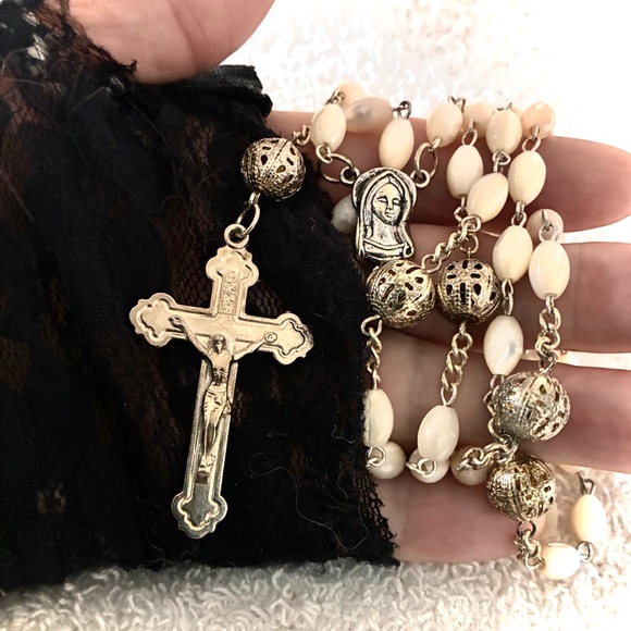 MOTHER OF PEARL ROSARY elegant - Picture 4 of 10